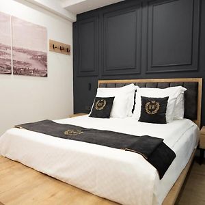 Grand Belwood Hotel Near Delhi Airport
