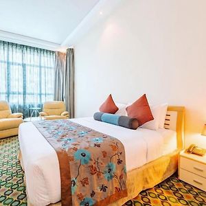 De Hotel Belwood Near Igi Delhi Airport
